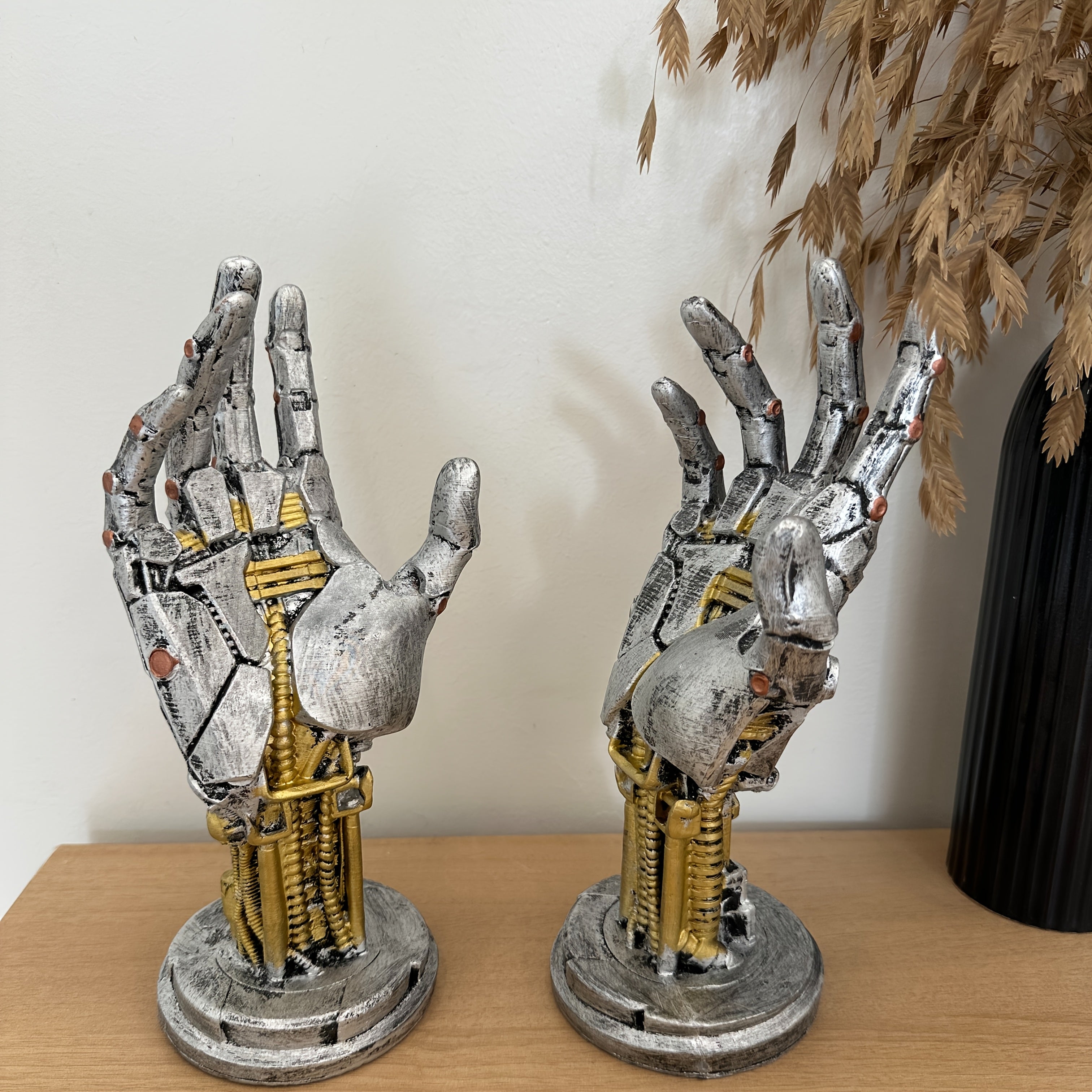 Cyberpunk 3D Printed Game Controller Stand, Adjustable ABS Desk Organizer for Controllers and Smartphones, Non-Waterproof Multi-Functional Gaming Accessory Holder, Ideal Back to School Gift for Gamers